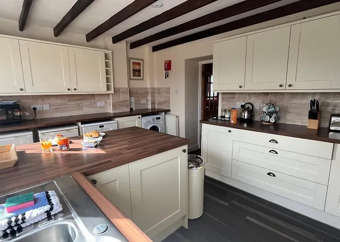 Cherry Garth Sleights